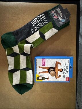 Men's Green Crew Socks shoe 7-12 fit and wine stop GAG GIFT WHITE ELEPHANT FUNNY